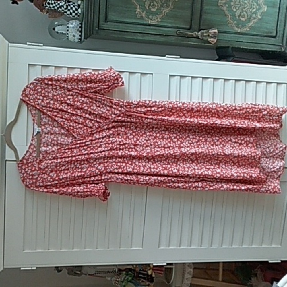 TIME AND TRU DRESS - Picture 2 of 2